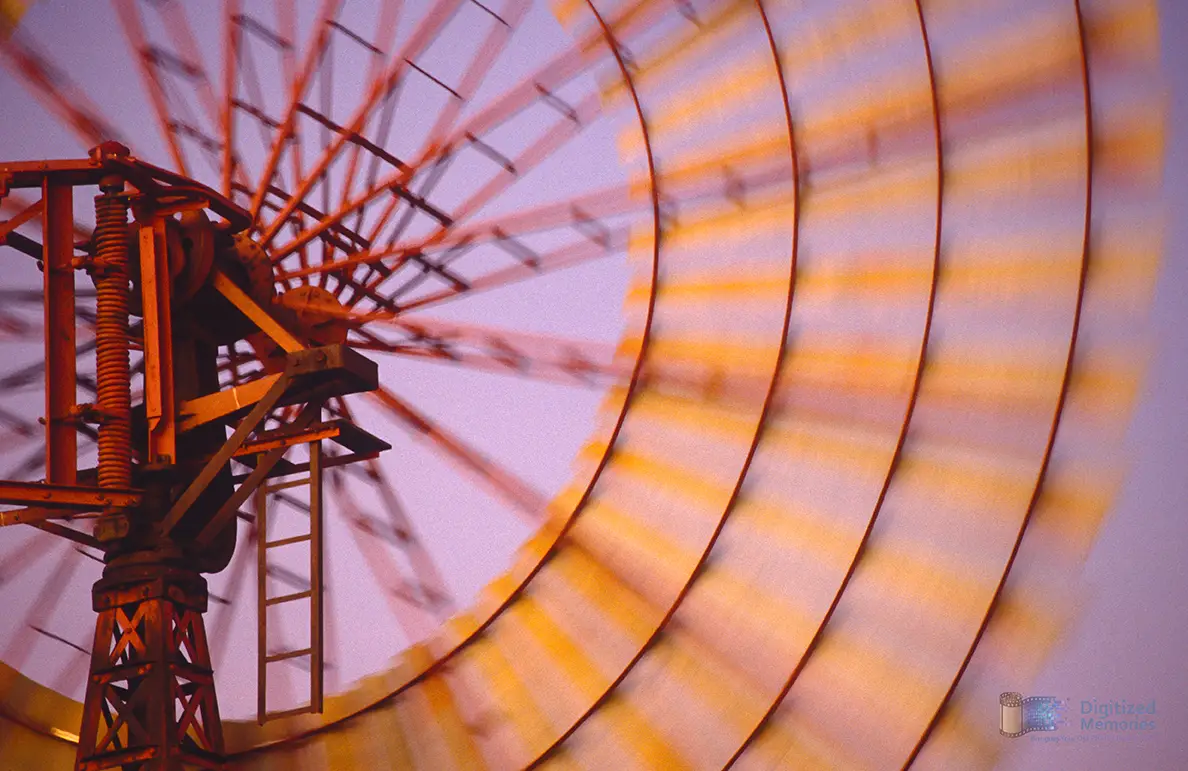 Photo of a Comet Windmill