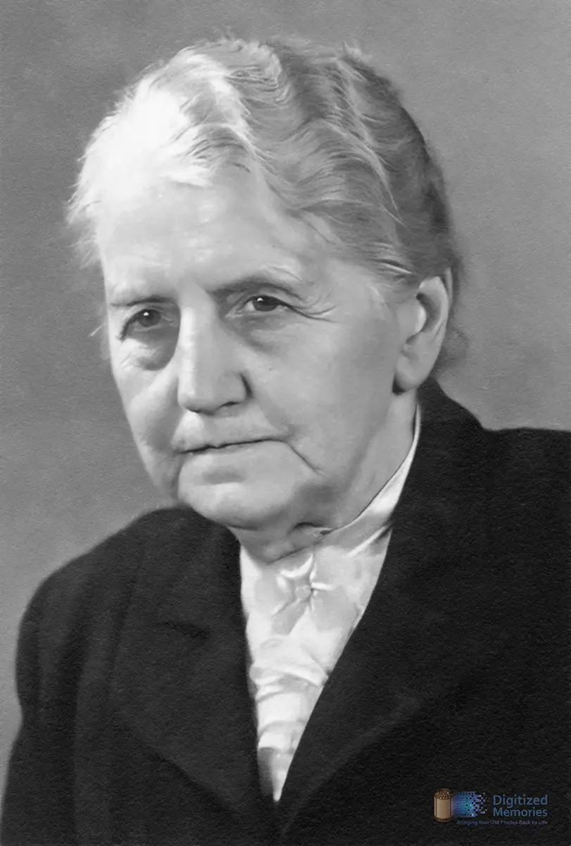 Portrait of an elderly lady